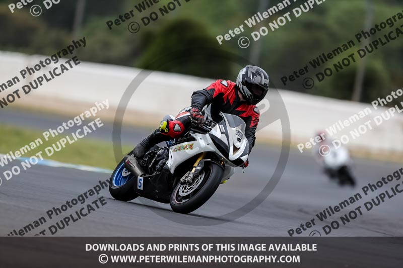 estoril;event digital images;motorbikes;no limits;peter wileman photography;portugal;trackday;trackday digital images